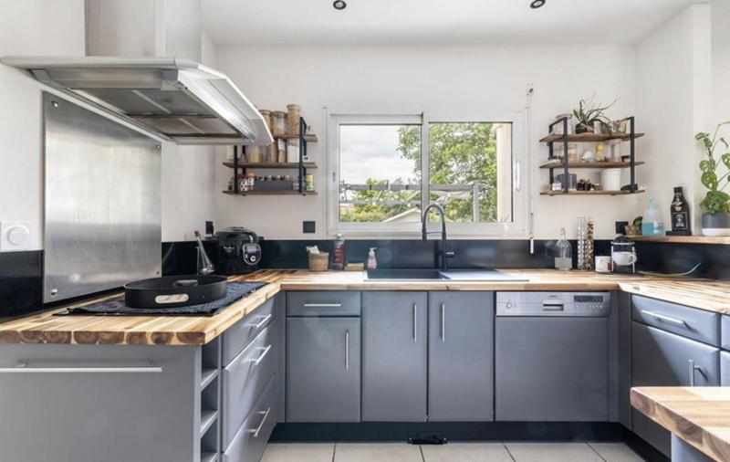 Maison - 186 m² - 5 pièces