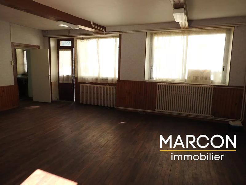 Maison - 214 m² - 12 pièces