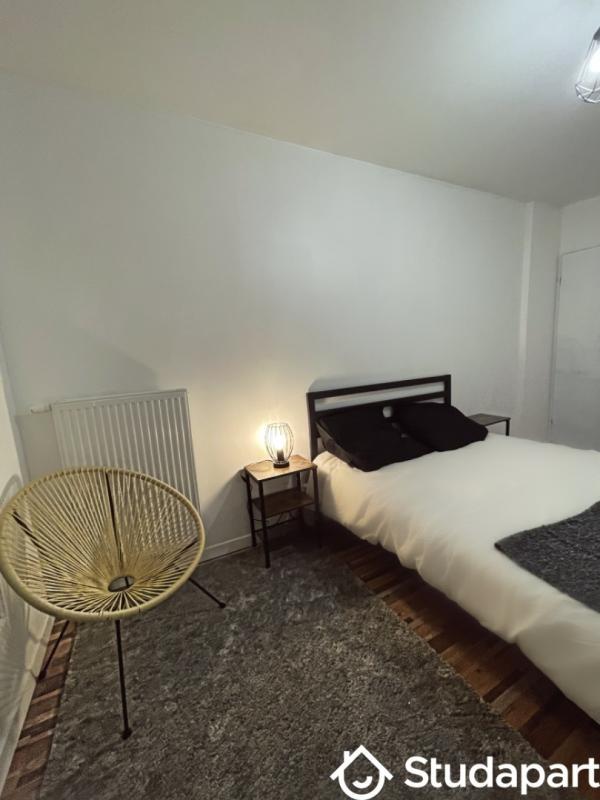 Chambre - 10 m² - 1 pièce