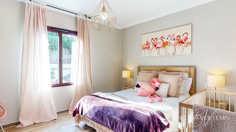 Demeure - 403 m² - 10 pièces