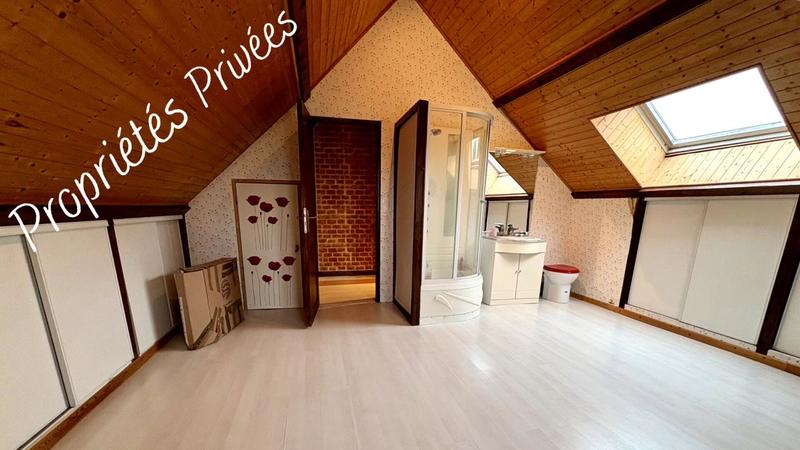 Maison - 20 m² - 8 pièces