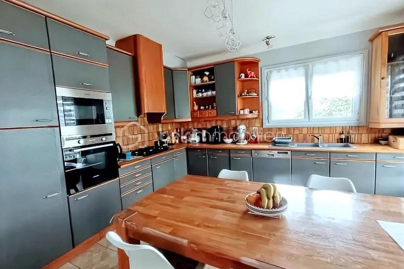 Maison - 130 m² - 5 pièces