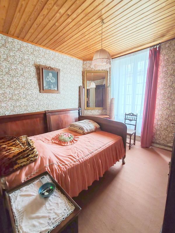 Maison - 1 m² - 5 pièces