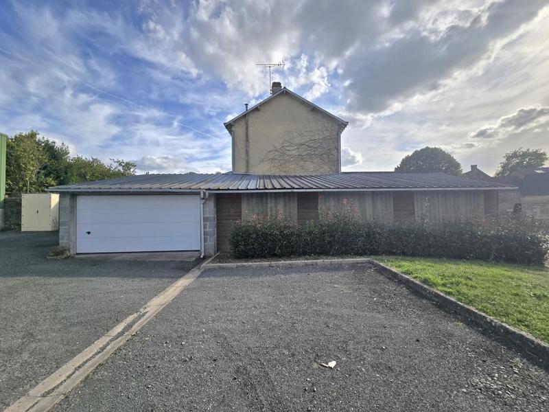 Maison de village - 140 m² - 6 pièces