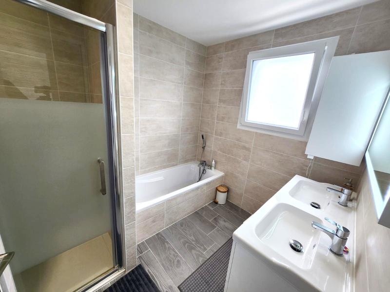 Maison contemporaine - 140 m² - 6 pièces