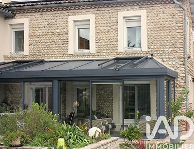 Maison - 250 m² - 6 pièces