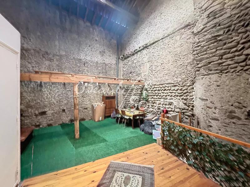 Maison de village - 250 m² - 5 pièces