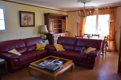 Maison - 270 m² - 8 pièces