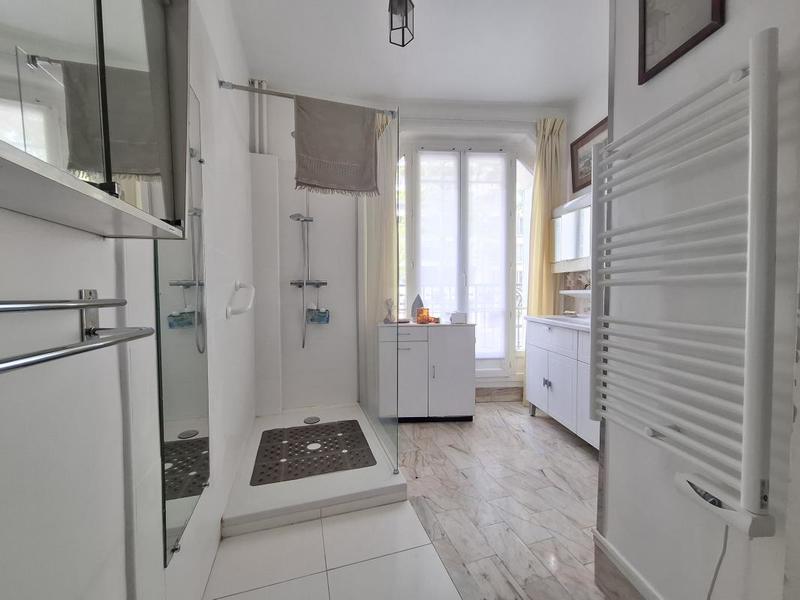 Appartement - 85 m² - 3 pièces