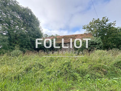 Maison - 630 m² - 1 pièce