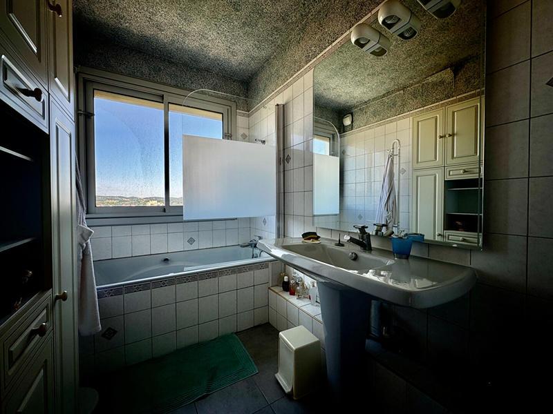 Appartement - 89 m² - 4 pièces