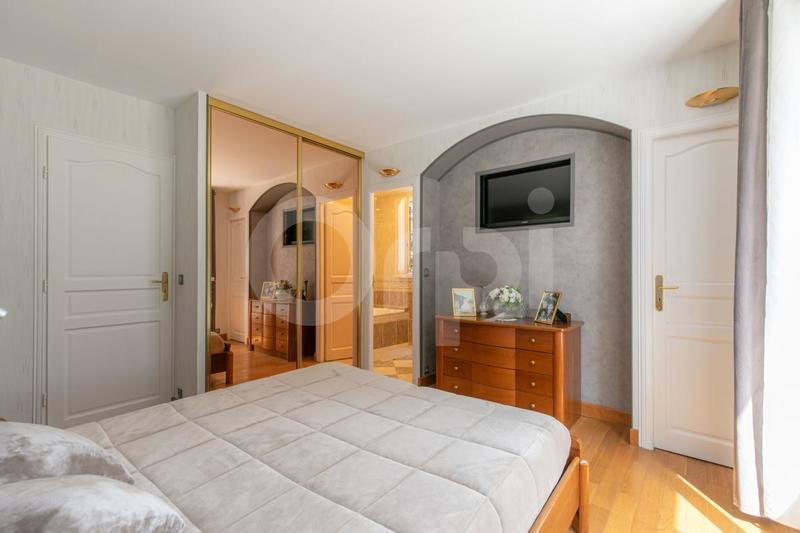 Maison - 152 m² - 7 pièces