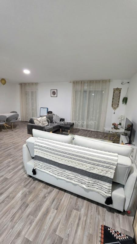 Maison - 104 m² - 6 pièces