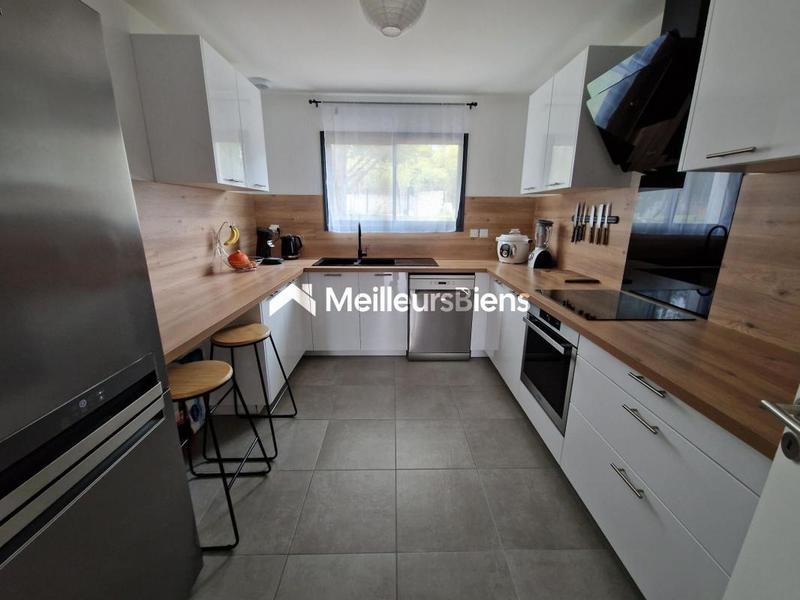 Maison - 105 m² - 4 pièces