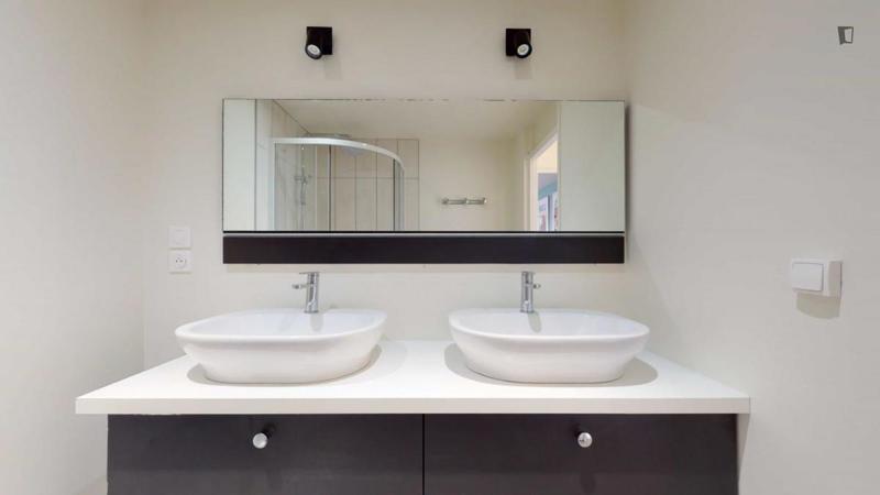 Chambre - 22 m² - 6 pièces