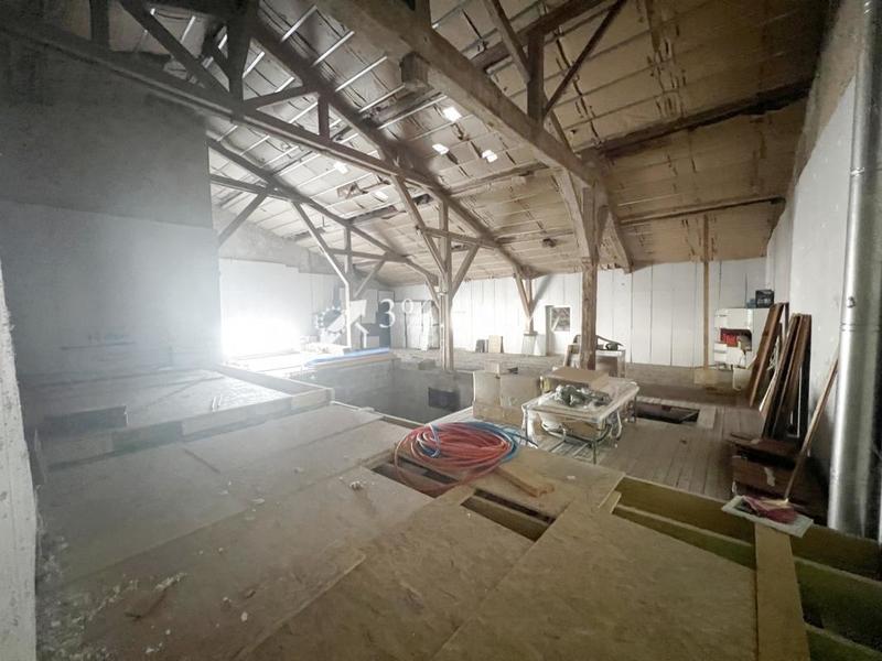 Maison - 181 m² - 8 pièces