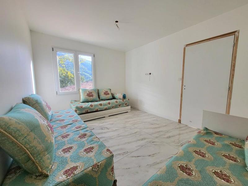 Maison - 170 m² - 5 pièces