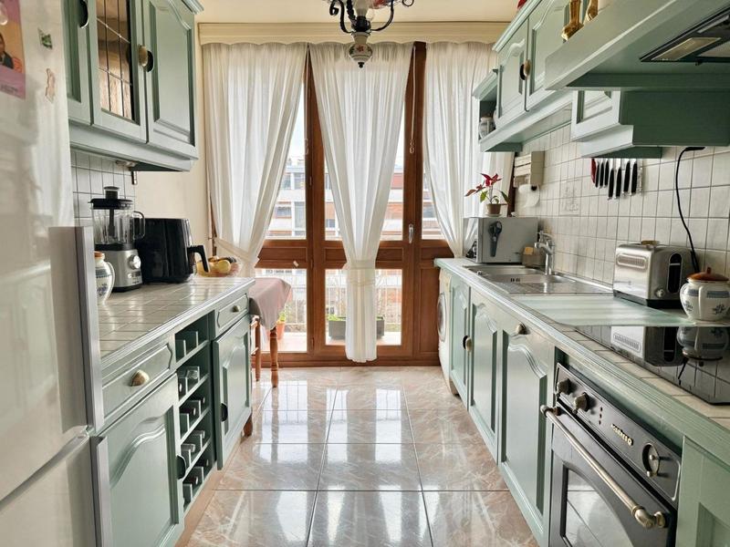 Appartement - 75 m² - 4 pièces