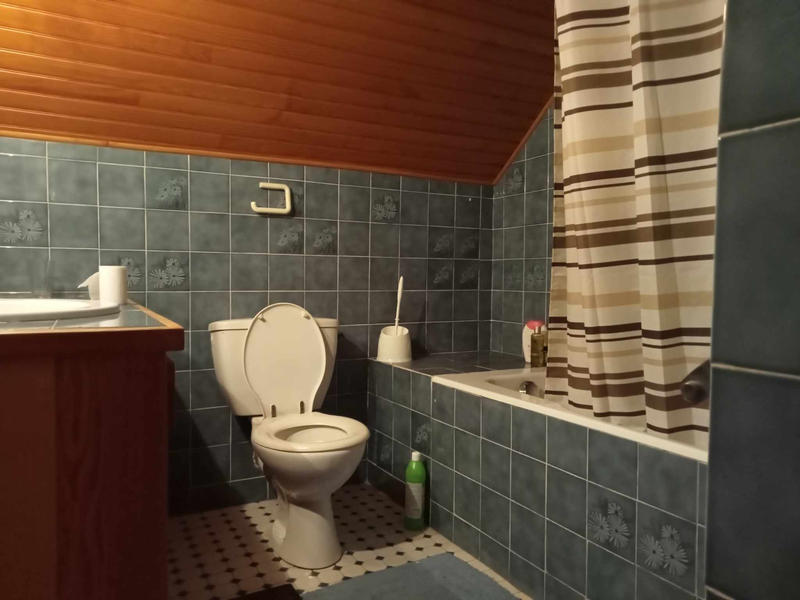 Maison - 231 m² - 12 pièces