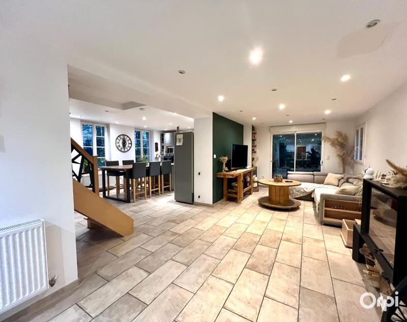 Maison - 151 m² - 5 pièces