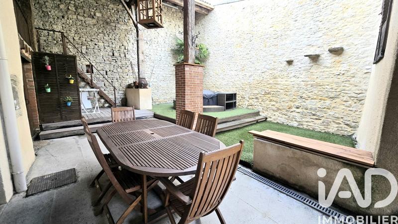 Maison de village - 217 m² - 7 pièces