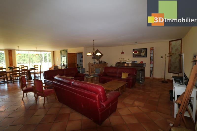 Maison - 500 m² - 11 pièces