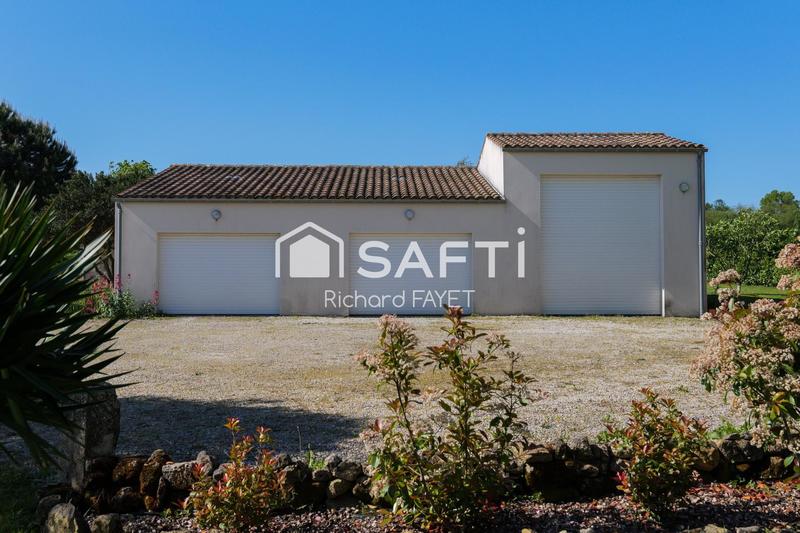 Maison - 302 m² - 10 pièces