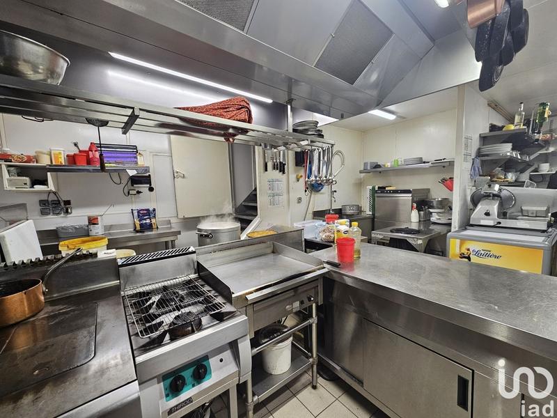 Local commercial - 217 m²