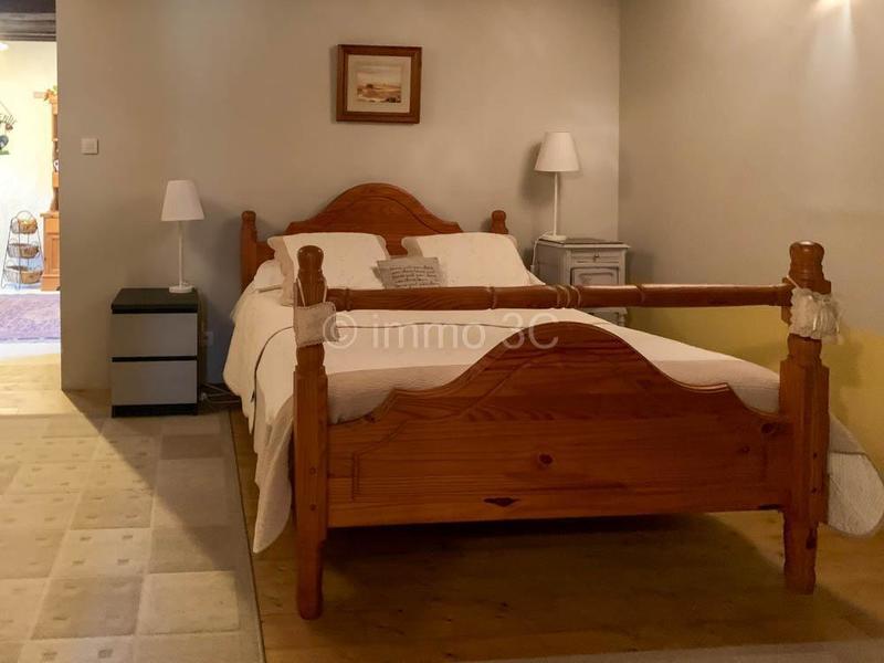 Maison en pierre - 131 m² - 4 pièces