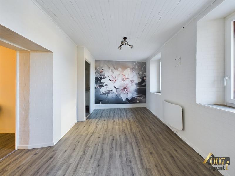 Maison - 243 m² - 9 pièces