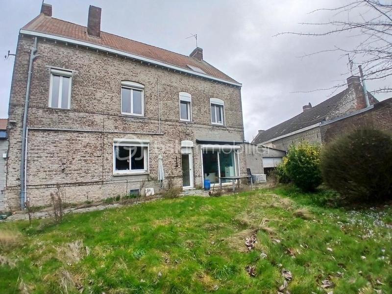 Maison de ville - 220 m² - 8 pièces