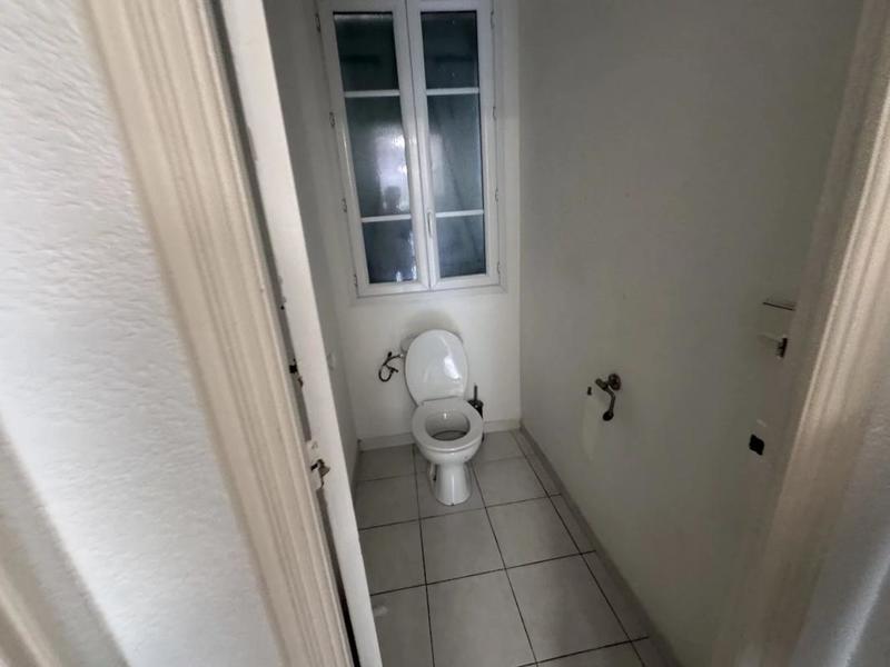 Divers - 10 000 m² - 4 pièces