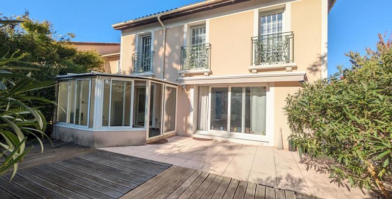 Maison - 151 m² - 5 pièces