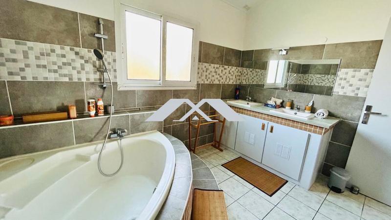 Villa - 142 m² - 4 pièces