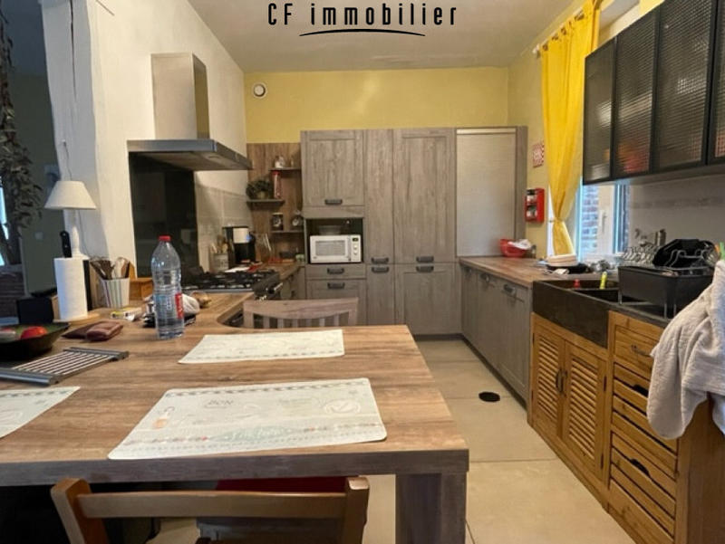 Maison - 210 m² - 7 pièces