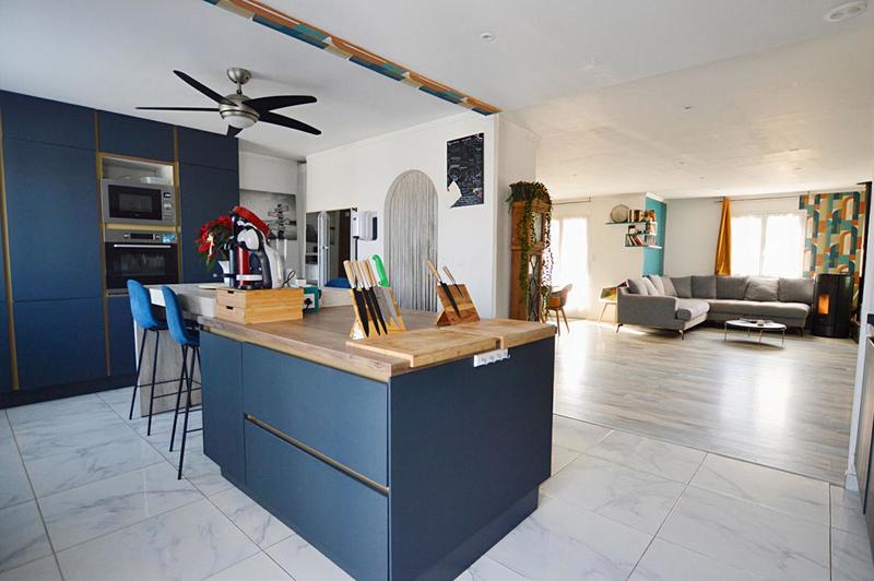 Maison - 143 m² - 7 pièces