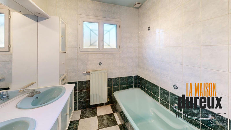 Maison - 100 m² - 4 pièces