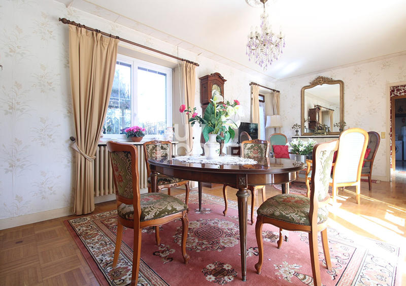 Maison - 150 m² - 7 pièces