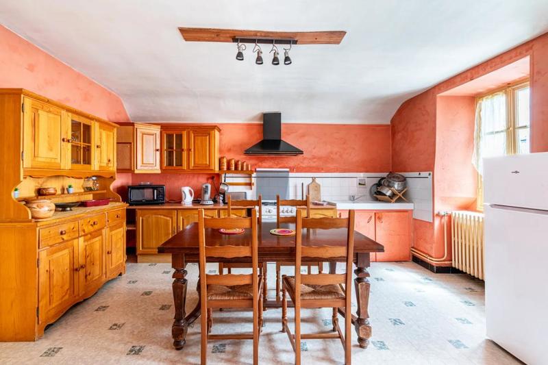 Corps de ferme - 190 m² - 9 pièces