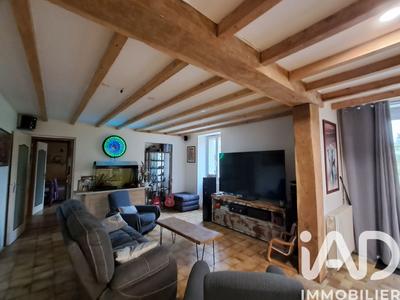 Maison - 143 m² - 5 pièces