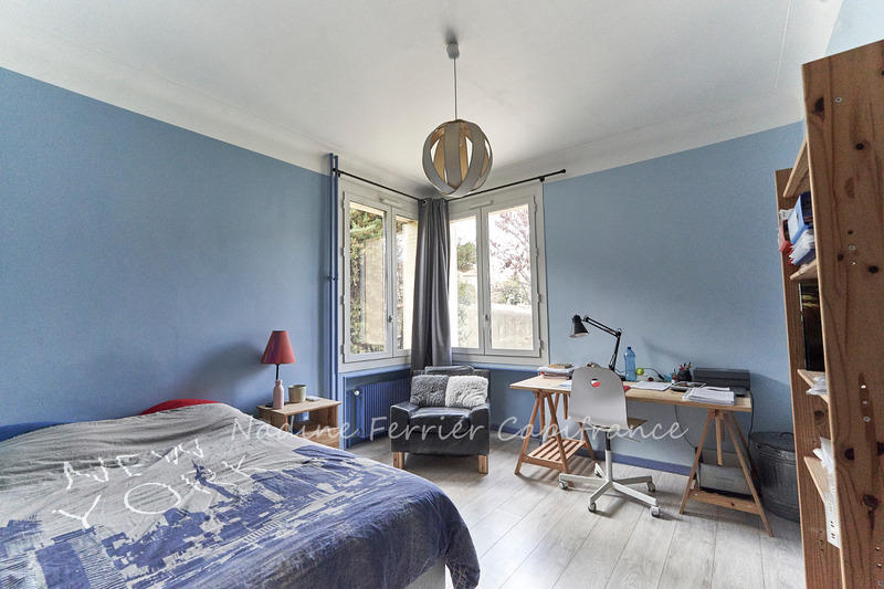 Appartement - 92 m² - 4 pièces