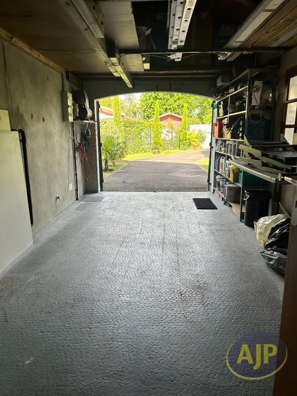 Maison - 185 m² - 6 pièces