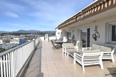 Appartement - 104 m² - 3 pièces