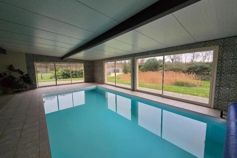 Maison - 206 m² - 7 pièces