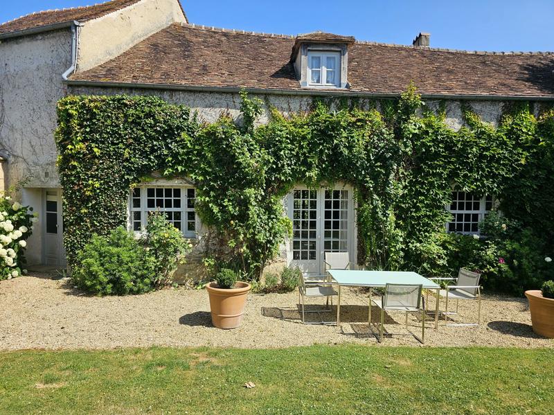 Maison - 453 m² - 7 pièces