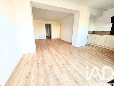 Maison - 83 m² - 5 pièces