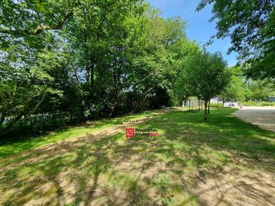 Terrain constructible - 868 m²