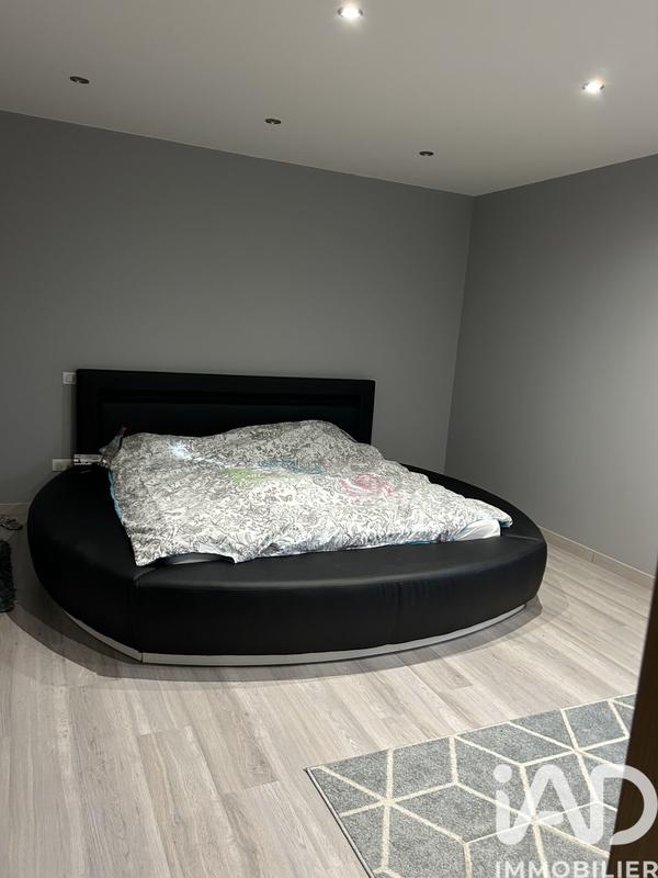 Maison de village - 260 m² - 7 pièces