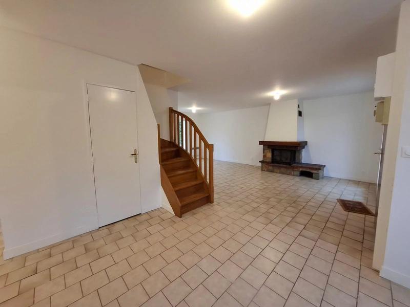 Maison - 96 m² - 6 pièces