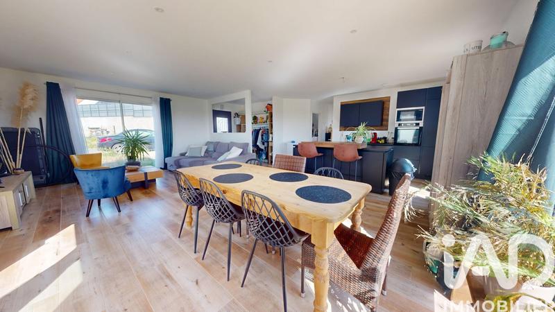 Maison - 93 m² - 4 pièces